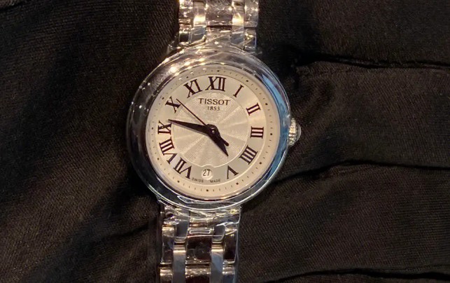 天梭手表表面起雾该怎么处理？（图）