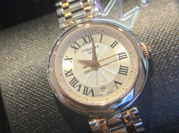 详解天梭手表进水的现象及危害(图) 详解天梭手表进水的现象及危害(图)