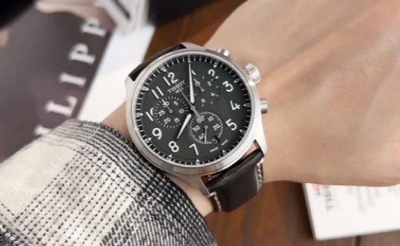 清洗天梭手表时应该注意什么?(图) 清洗天梭手表时应该注意什么?(图)