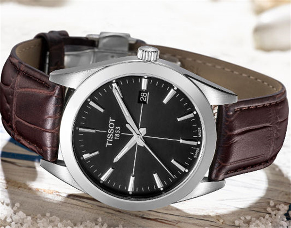 天梭外观有划痕解决技巧盘点（轻松修复手表刮痕的方法与步骤）（图）