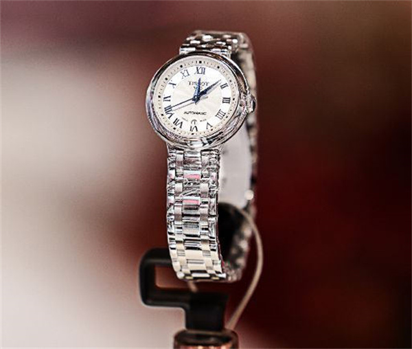 揭秘天梭腕表划痕修复秘籍，专业解决机芯损伤！（图）