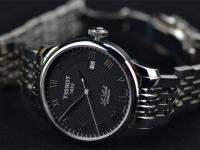 揭秘天梭腕表走快之谜：内部原理与解决方法