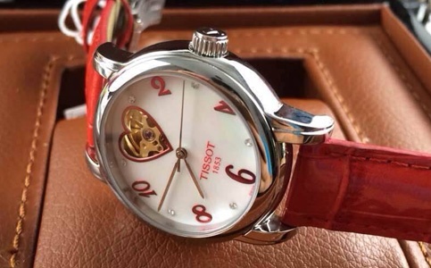 天梭鉴别真假方法(专业指南与技巧)(图) 天梭鉴别真假方法(专业指南与技巧)(图)