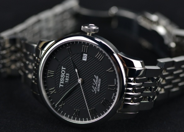 天梭腕表外观有划痕应该咋处理（专业修复技巧与注意事项）（图）