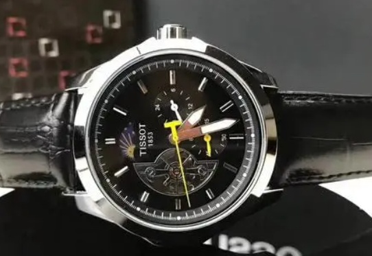 天梭手表上发条问题解决秘籍:轻松让时间重归正轨!(图) 天梭手表上发条问题解决秘籍:轻松让时间重归正轨!(图)