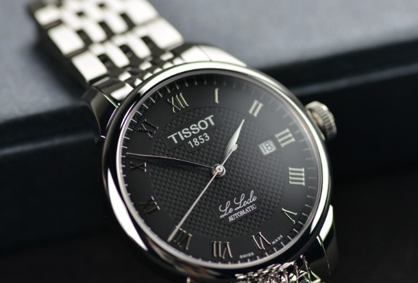 天梭手表灰屏修复指南:让经典时光重焕光彩(图) 天梭手表灰屏修复指南:让经典时光重焕光彩(图)