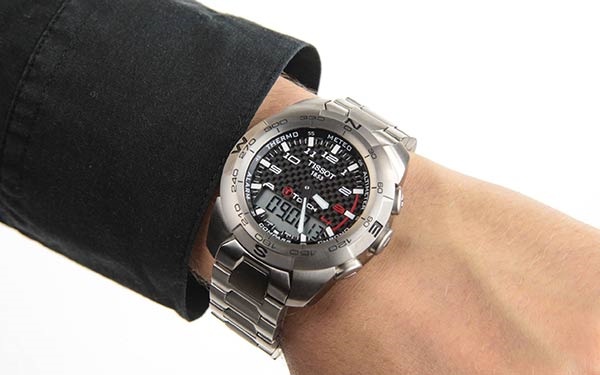 天梭手表表蒙子损坏？掌握这些技巧轻松修复（图）