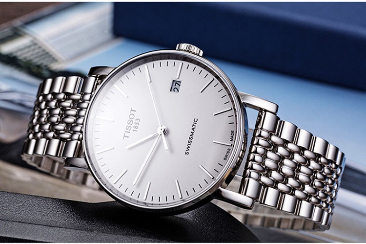 天梭手表摔坏了?这份实用修复秘籍助你重获时光之美!(图) 天梭手表摔坏了?这份实用修复秘籍助你重获时光之美!(图)