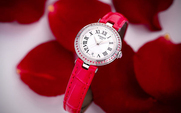 天梭手表表壳有划痕应该咋处理(图) 天梭手表表壳有划痕应该咋处理(图)